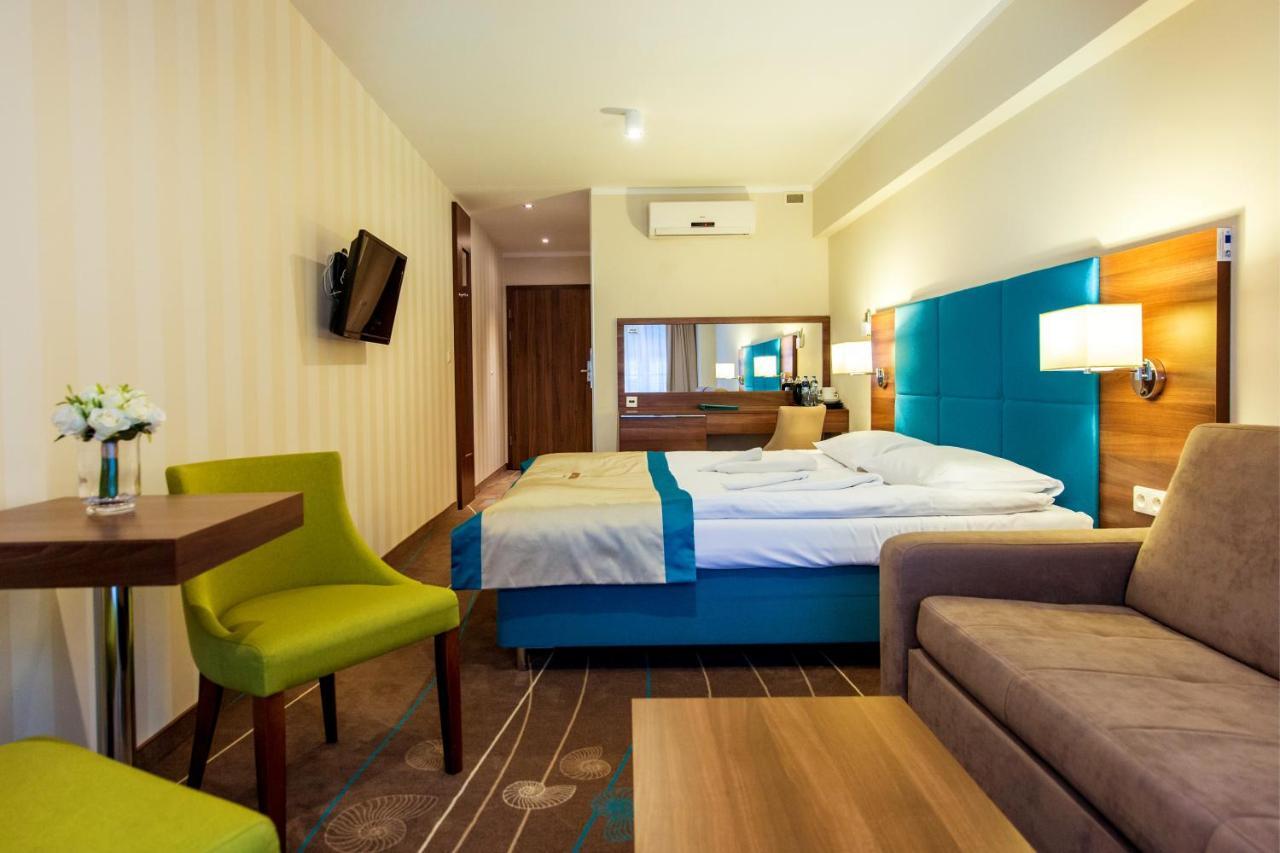 Aparthotel Przy Plazy เมียนซิดดรอแย ภายนอก รูปภาพ
