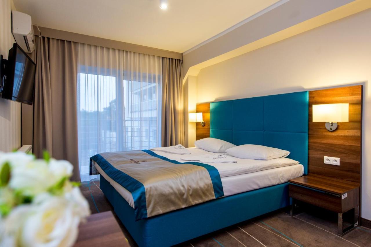 Aparthotel Przy Plazy เมียนซิดดรอแย ภายนอก รูปภาพ