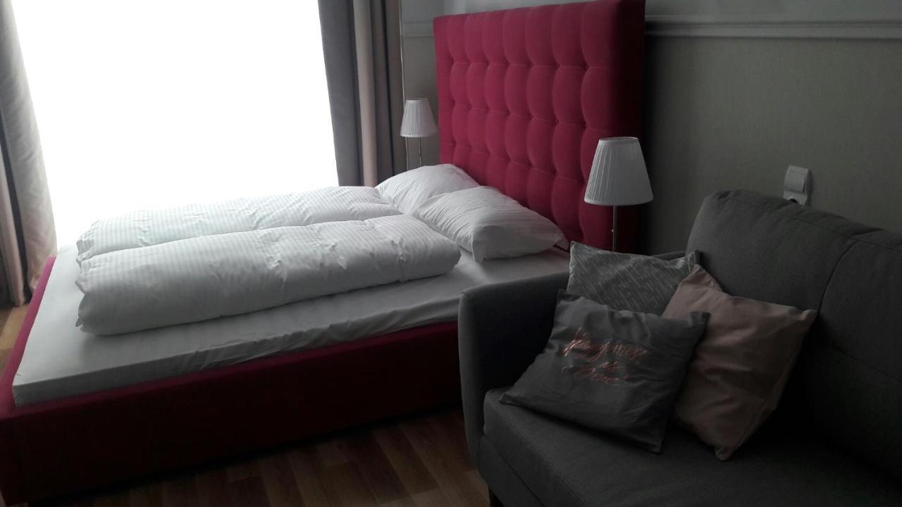 Aparthotel Przy Plazy เมียนซิดดรอแย ภายนอก รูปภาพ