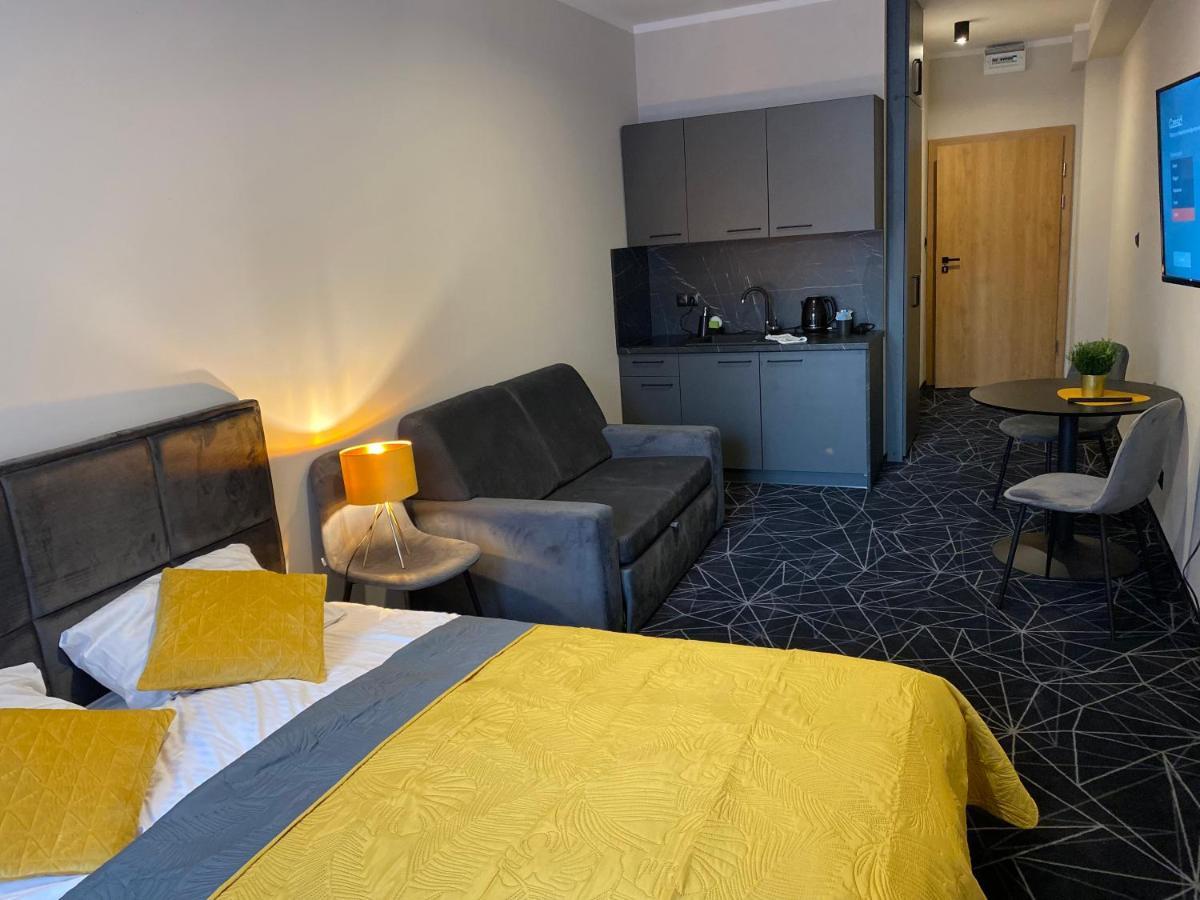 Aparthotel Przy Plazy เมียนซิดดรอแย ภายนอก รูปภาพ